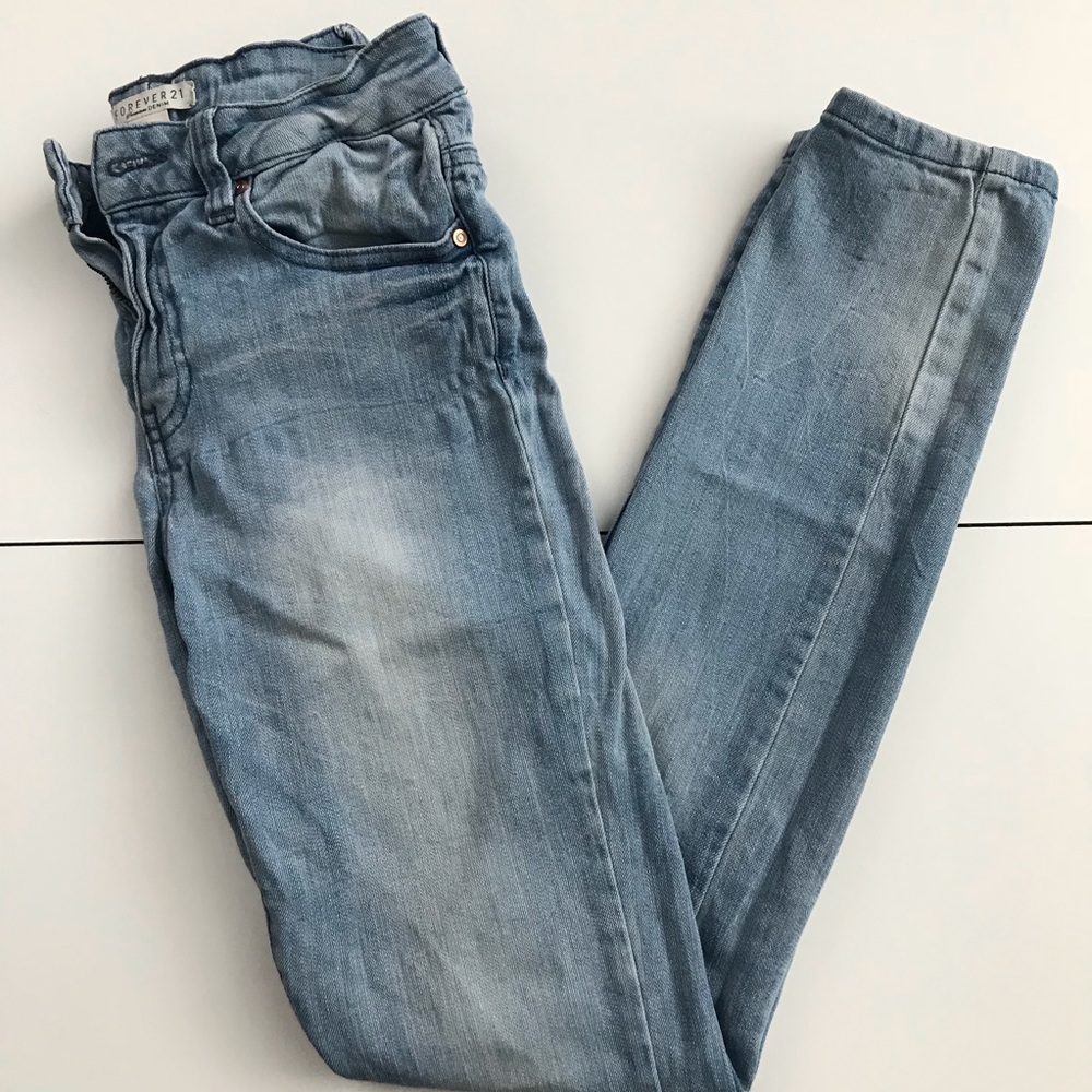 Forever 21 Premium Denim Light Wash Skinny Jean